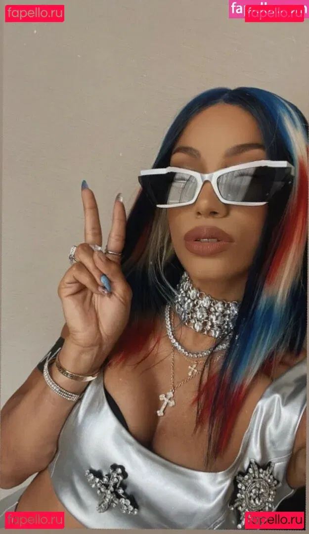 Sasha Banks Onlyfans Photo Gallery 