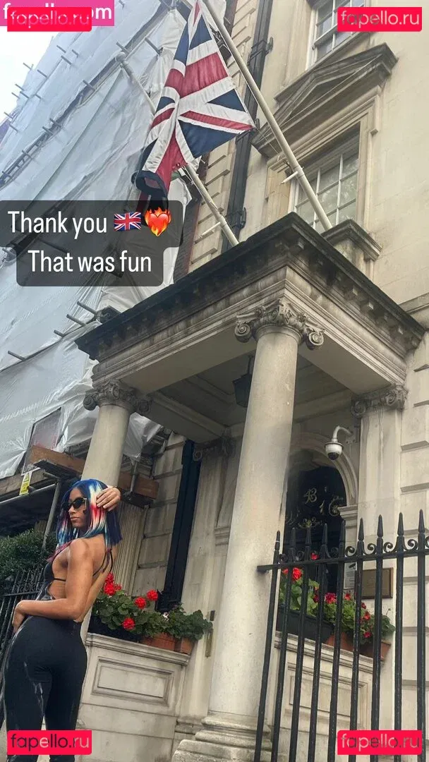 Sasha Banks Onlyfans Photo Gallery 