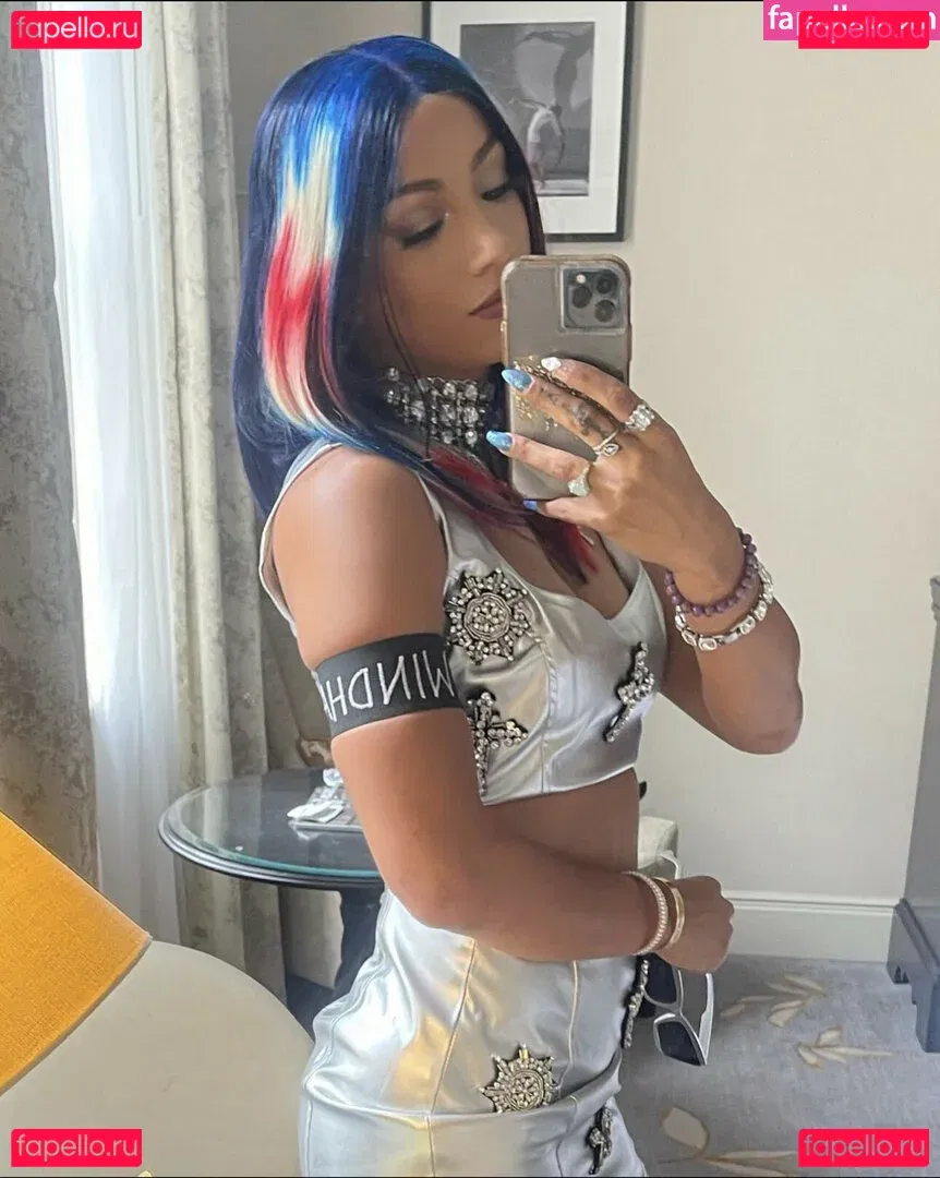 Sasha Banks Onlyfans Photo Gallery 