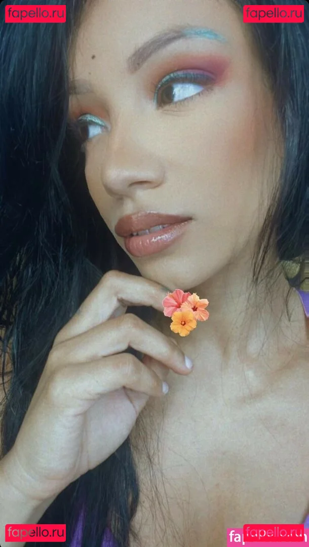 Sasha Banks Onlyfans Photo Gallery 