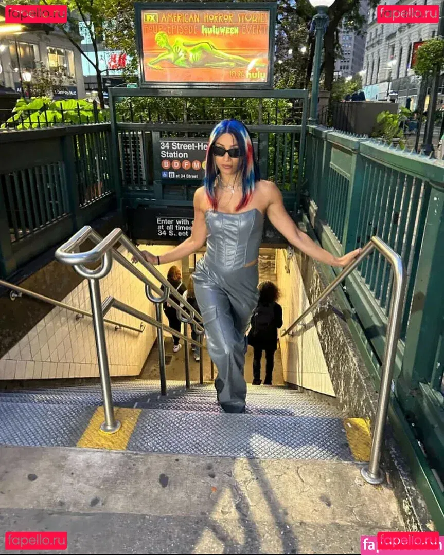 Sasha Banks Onlyfans Photo Gallery 