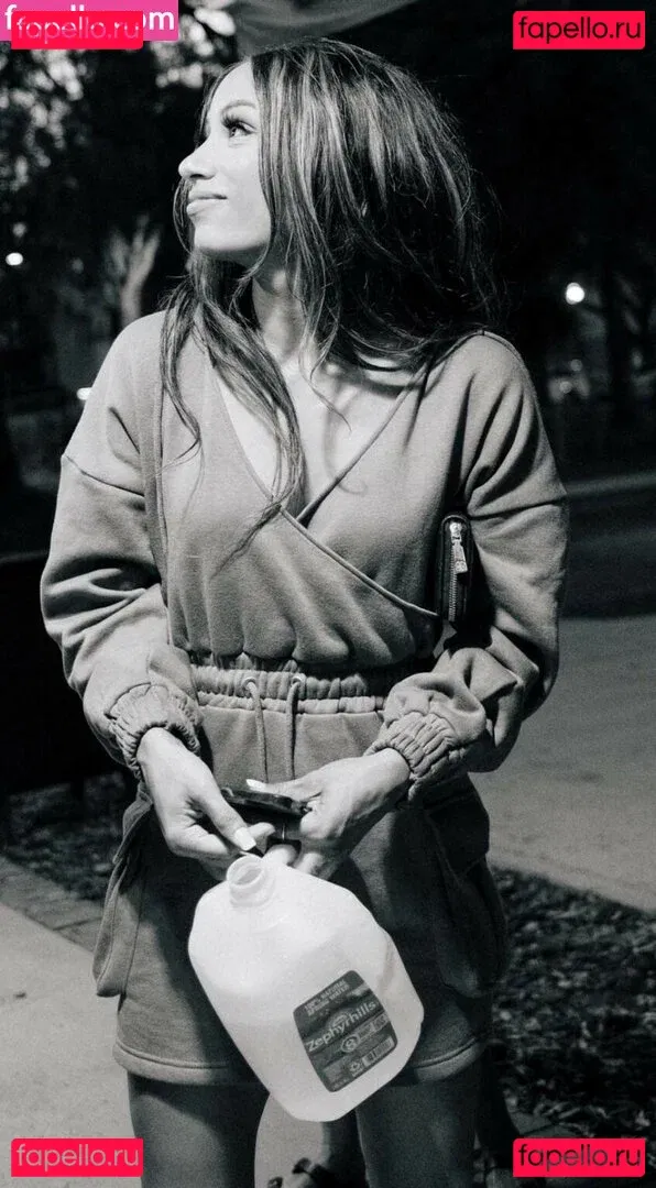 Sasha Banks Onlyfans Photo Gallery 