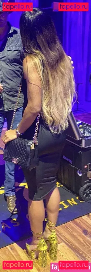 Sasha Banks Onlyfans Photo Gallery 