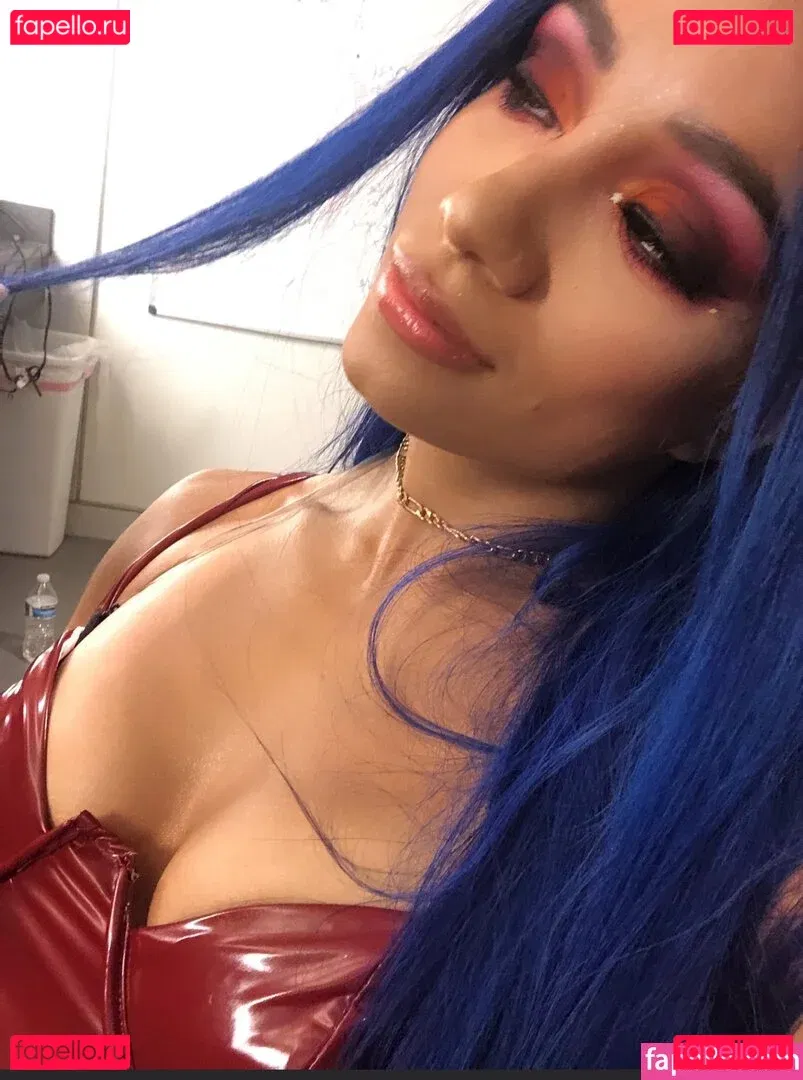Sasha Banks Onlyfans Photo Gallery 
