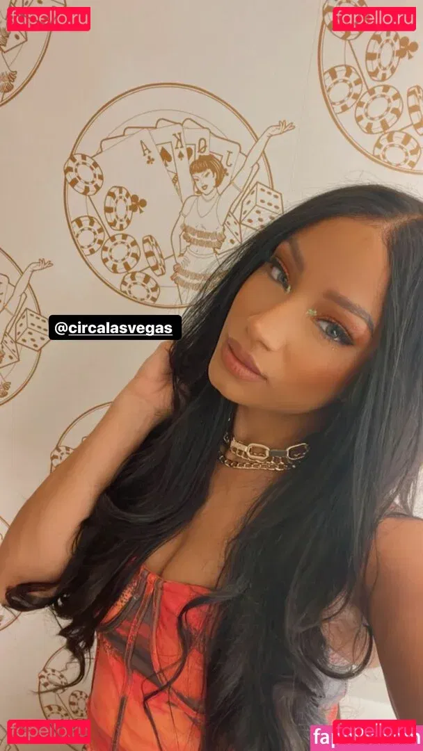 Sasha Banks Onlyfans Photo Gallery 