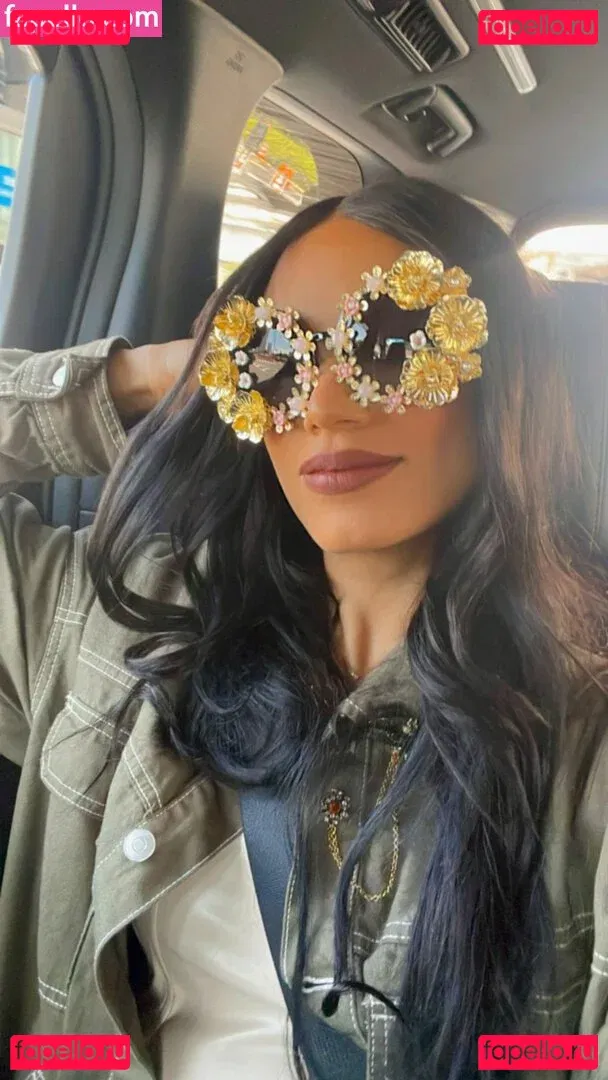 Sasha Banks Onlyfans Photo Gallery 