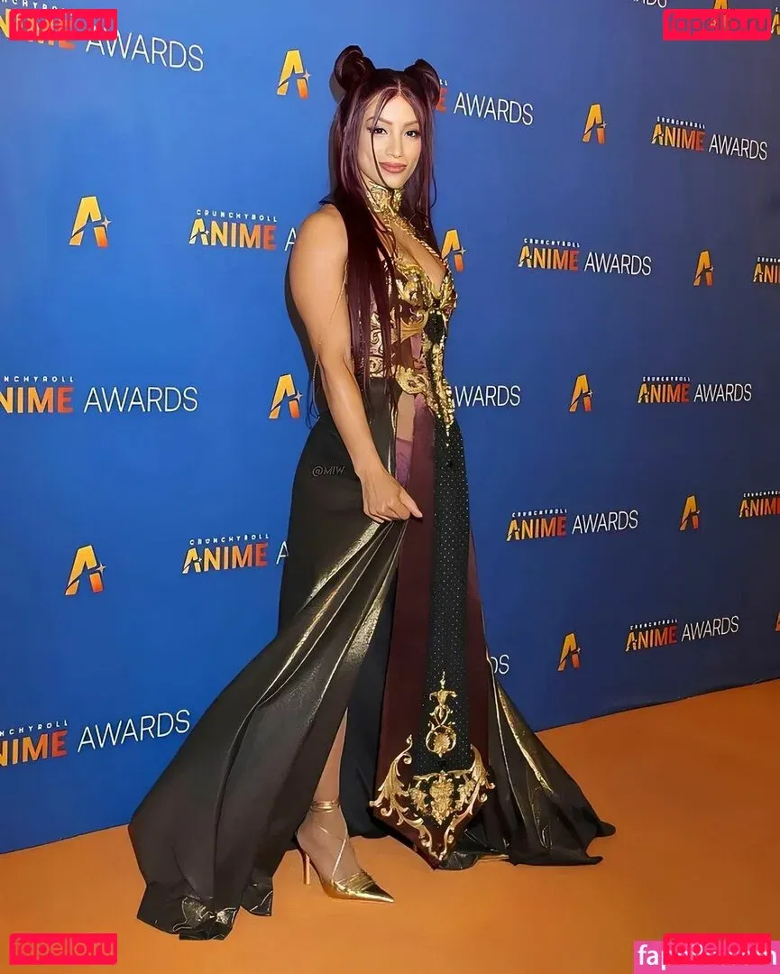 Sasha Banks Onlyfans Photo Gallery 