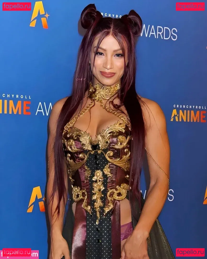 Sasha Banks Onlyfans Photo Gallery 