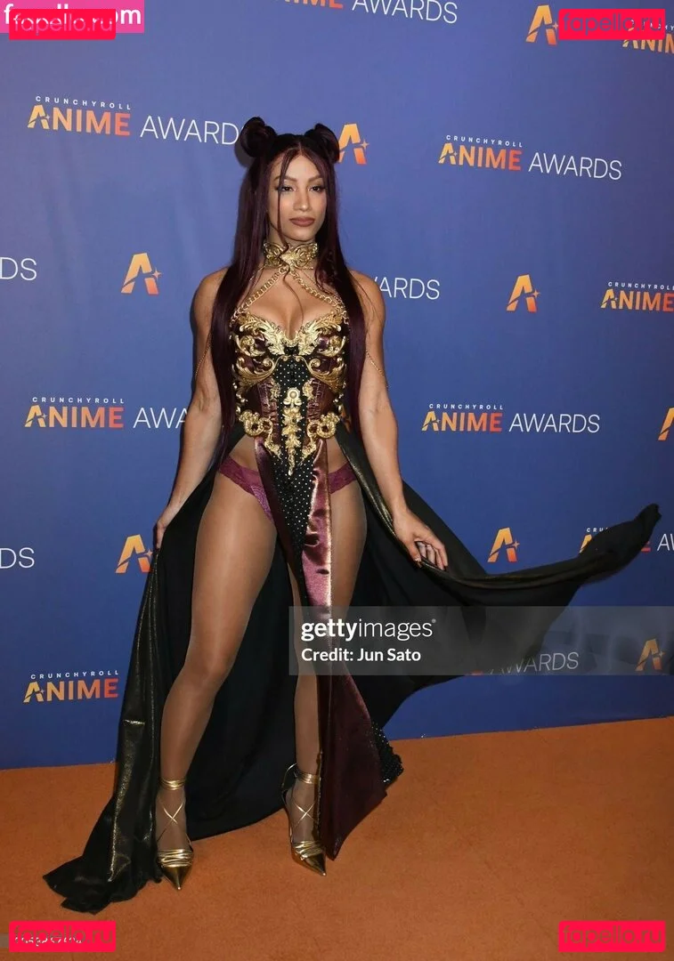 Sasha Banks Onlyfans Photo Gallery 