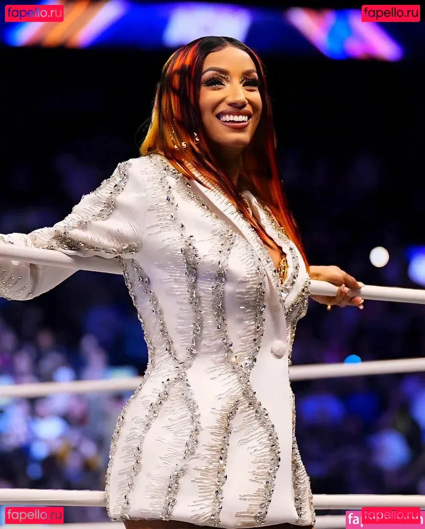 Sasha Banks Onlyfans Photo Gallery 