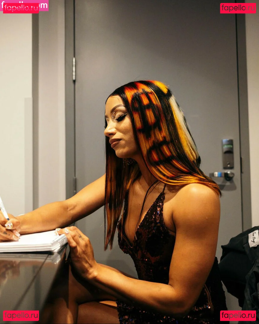 Sasha Banks Onlyfans Photo Gallery 