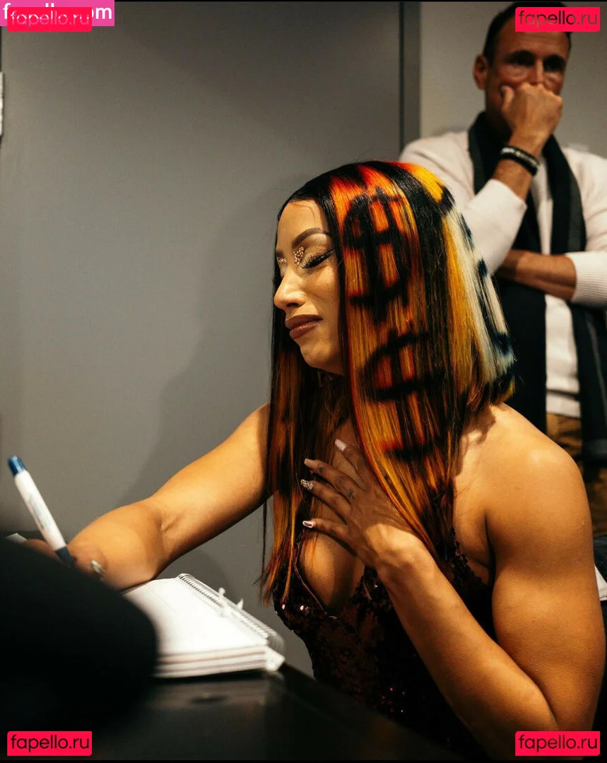 Sasha Banks Onlyfans Photo Gallery 