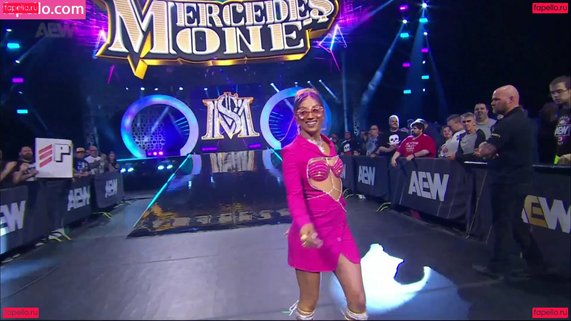 Sasha Banks Onlyfans Photo Gallery 