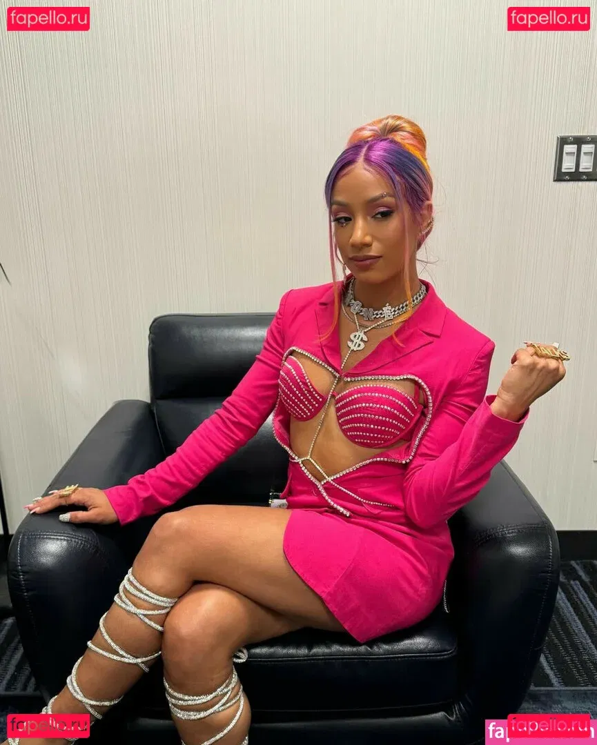 Sasha Banks Onlyfans Photo Gallery 