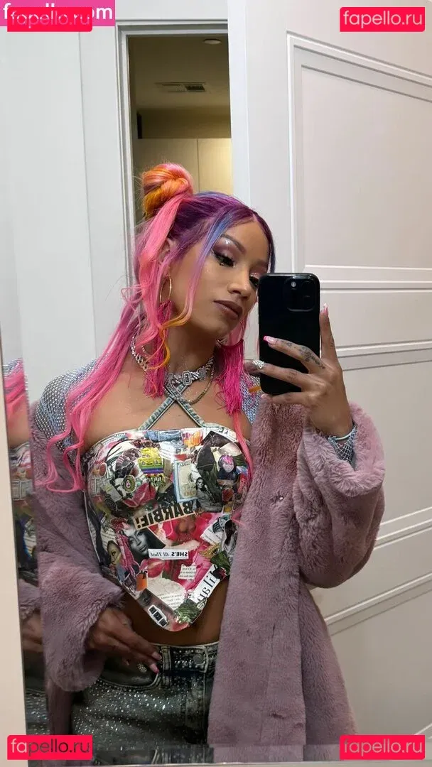 Sasha Banks Onlyfans Photo Gallery 