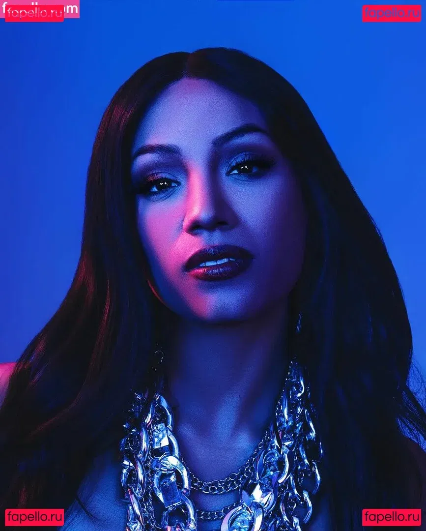 Sasha Banks Onlyfans Photo Gallery 