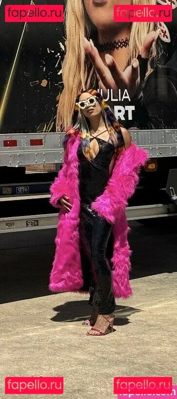 Sasha Banks Onlyfans Photo Gallery 