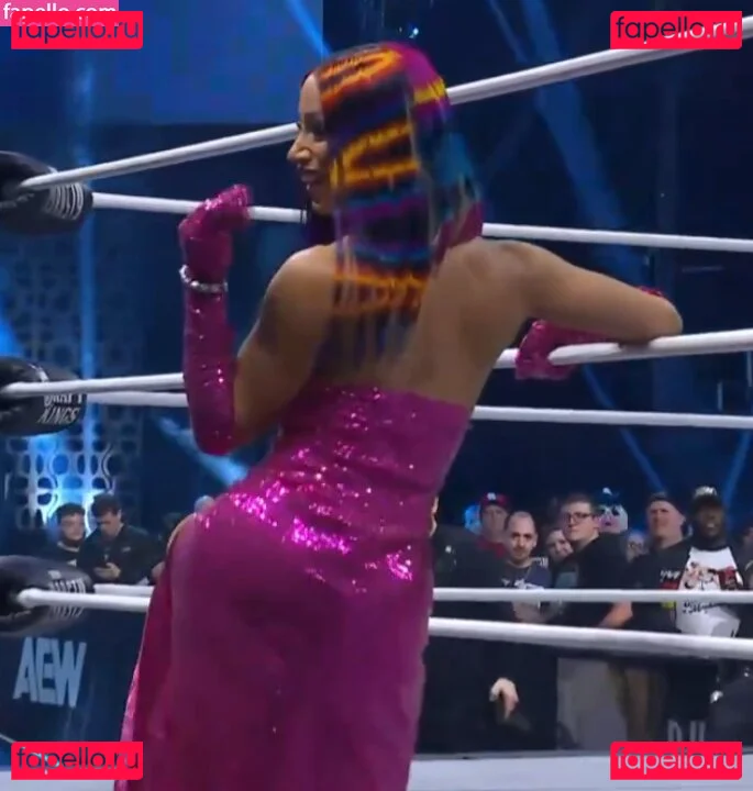 Sasha Banks Onlyfans Photo Gallery 