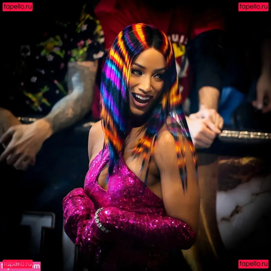 Sasha Banks Onlyfans Photo Gallery 