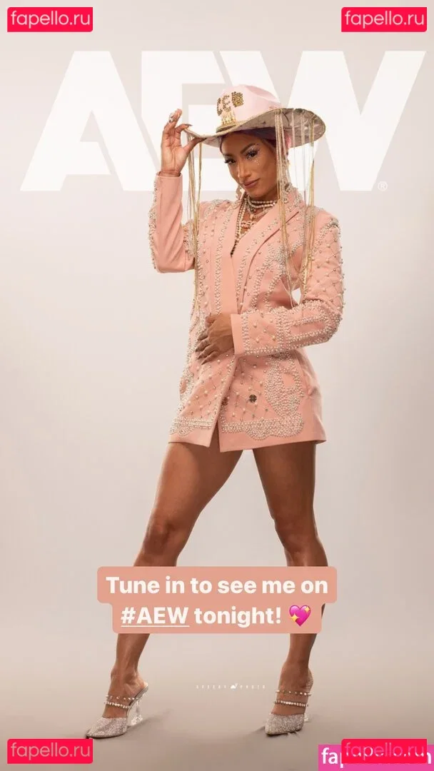 Sasha Banks Onlyfans Photo Gallery 