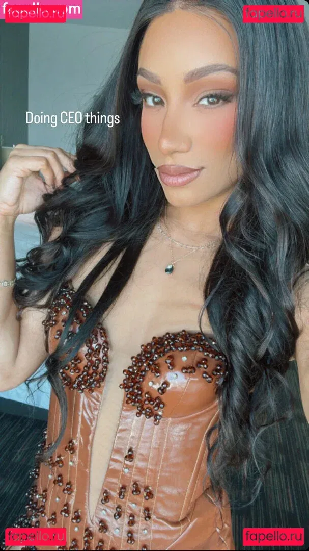 Sasha Banks Onlyfans Photo Gallery 