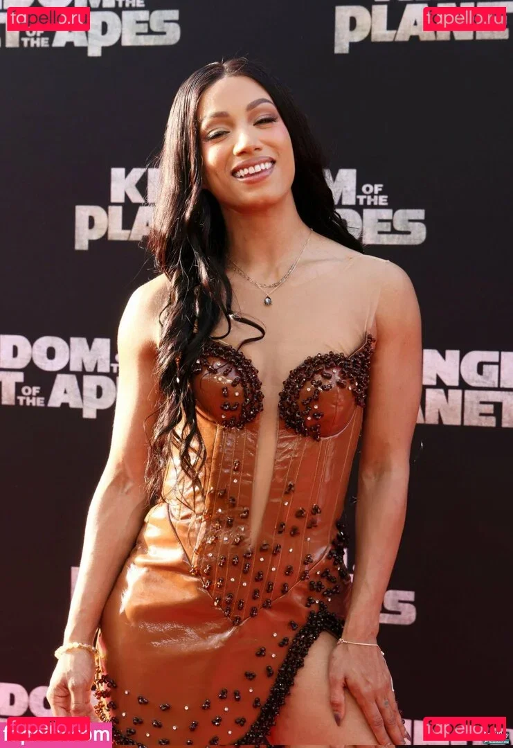 Sasha Banks Onlyfans Photo Gallery 