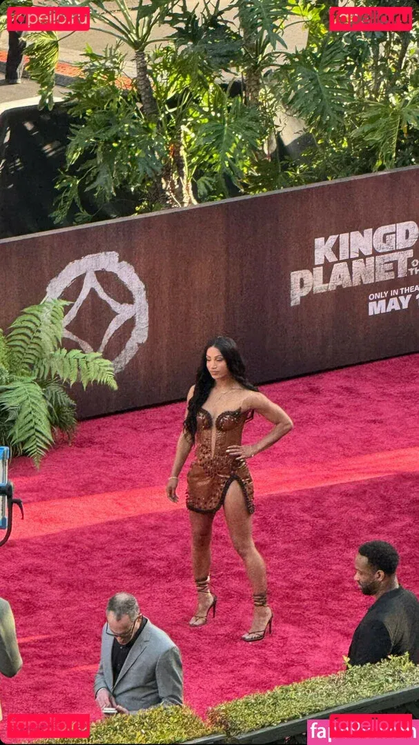 Sasha Banks Onlyfans Photo Gallery 