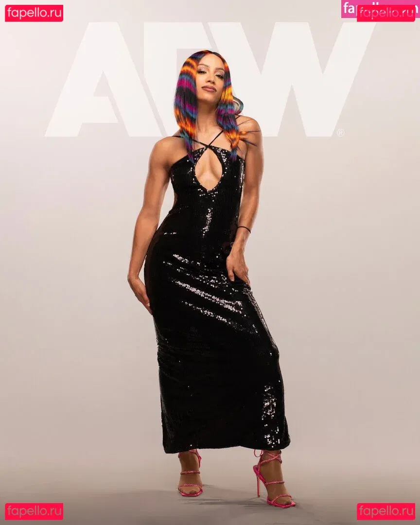 Sasha Banks Onlyfans Photo Gallery 