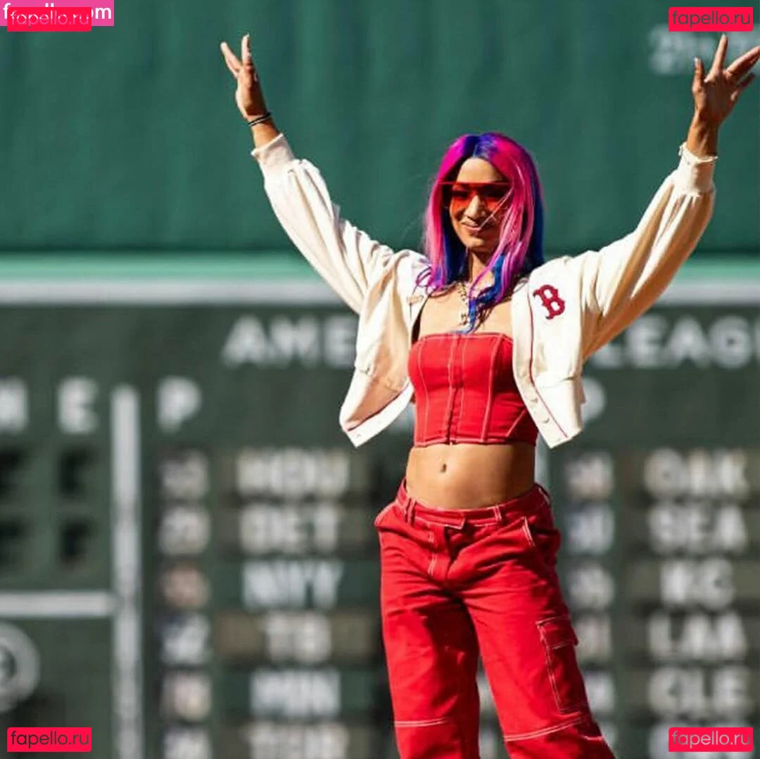 Sasha Banks Onlyfans Photo Gallery 