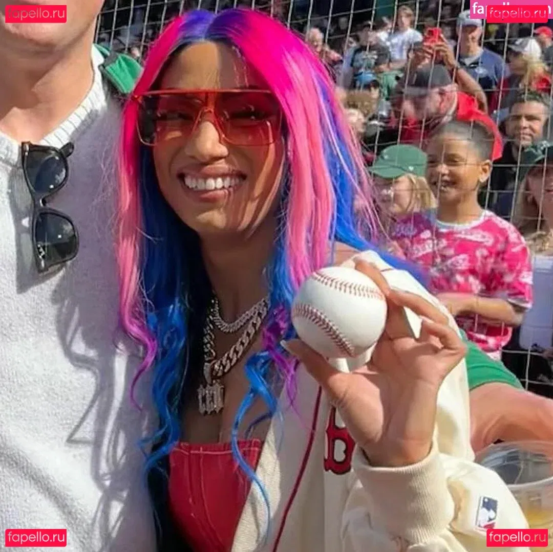 Sasha Banks Onlyfans Photo Gallery 