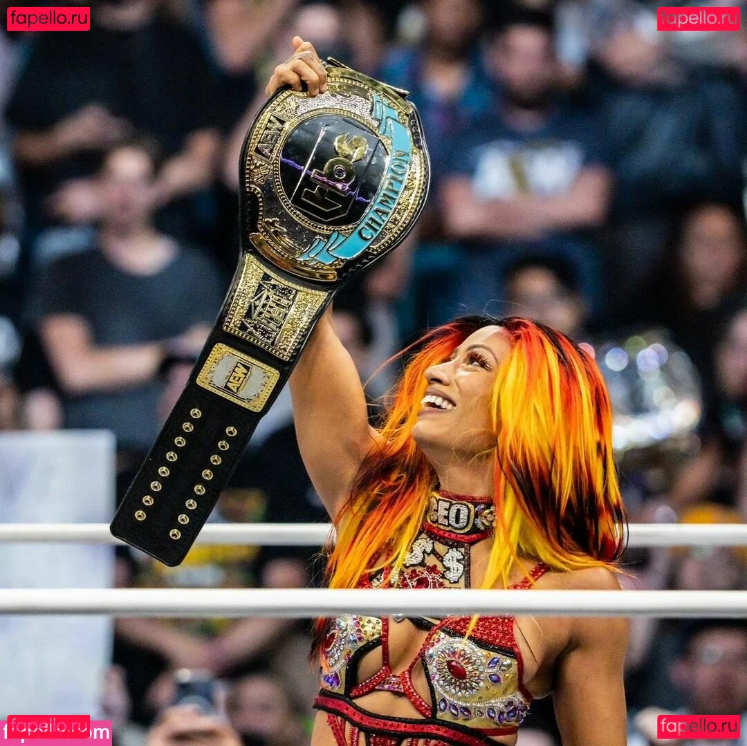 Sasha Banks Onlyfans Photo Gallery 