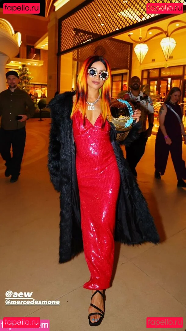 Sasha Banks Onlyfans Photo Gallery 