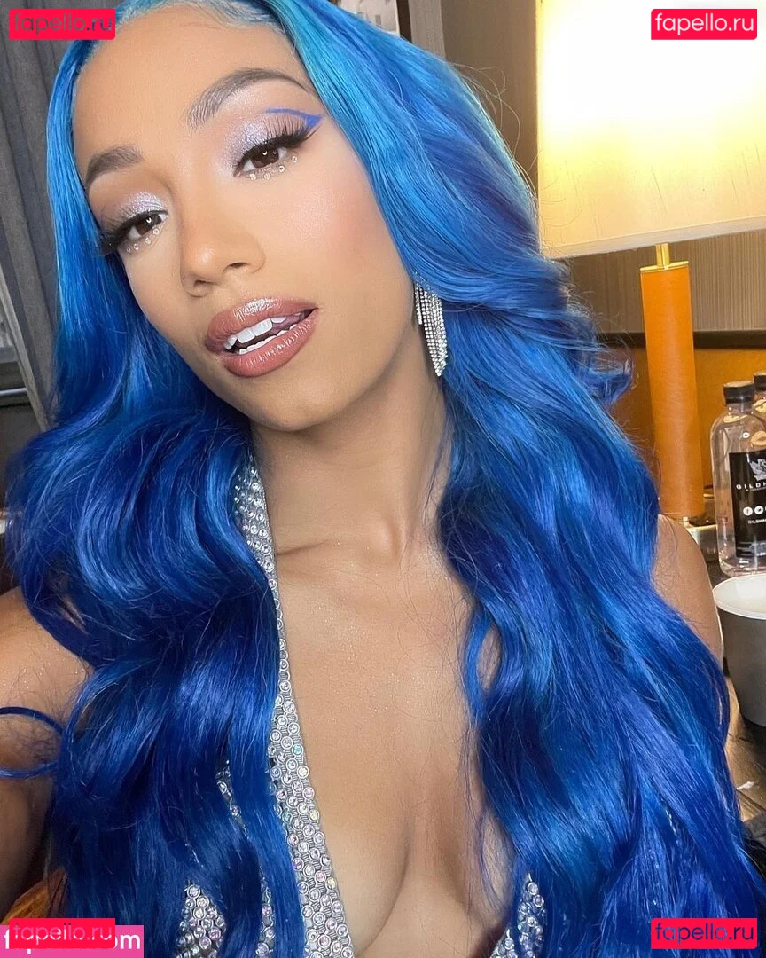 Sasha Banks Onlyfans Photo Gallery 
