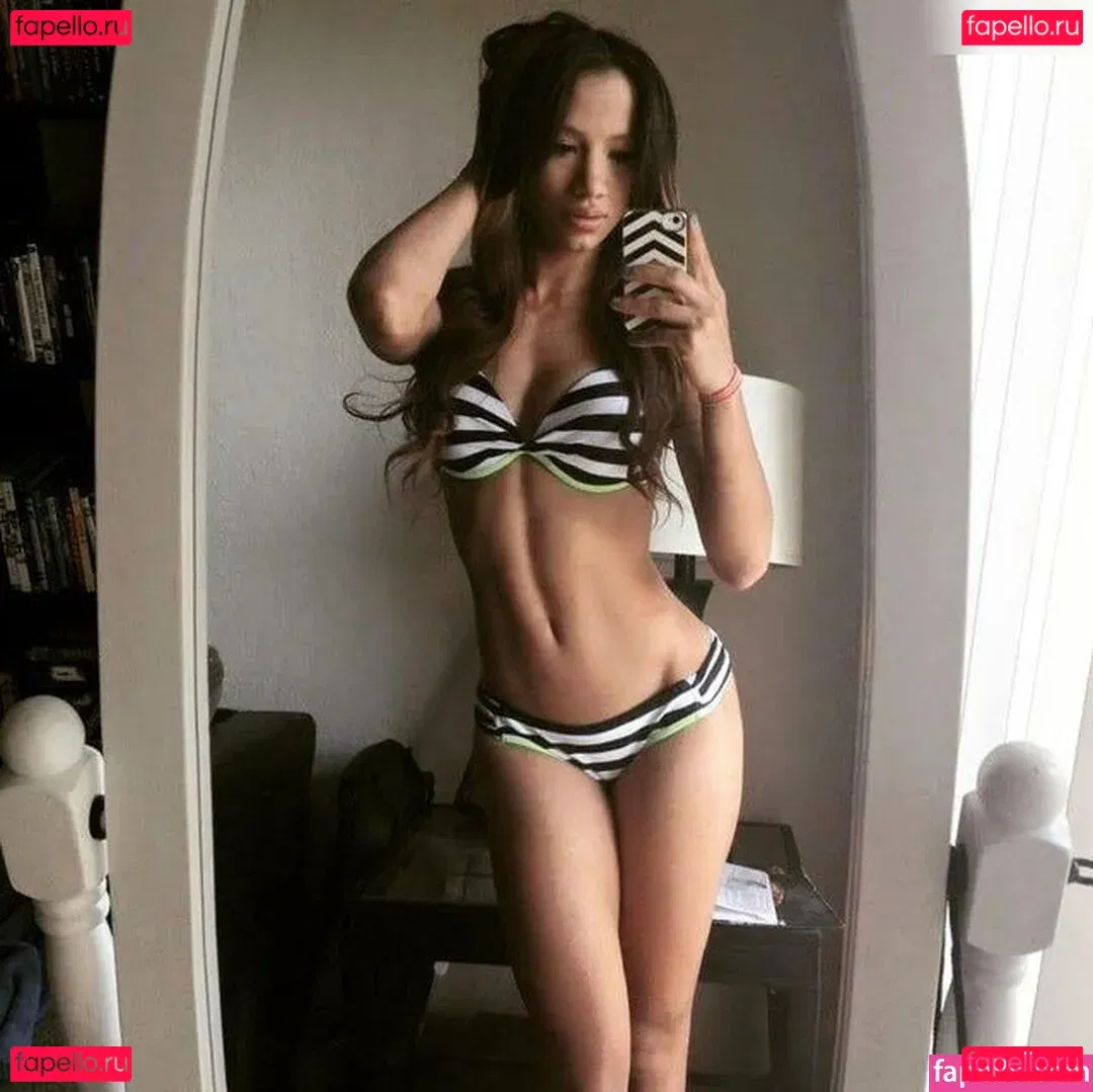 Sasha Banks Onlyfans Photo Gallery 