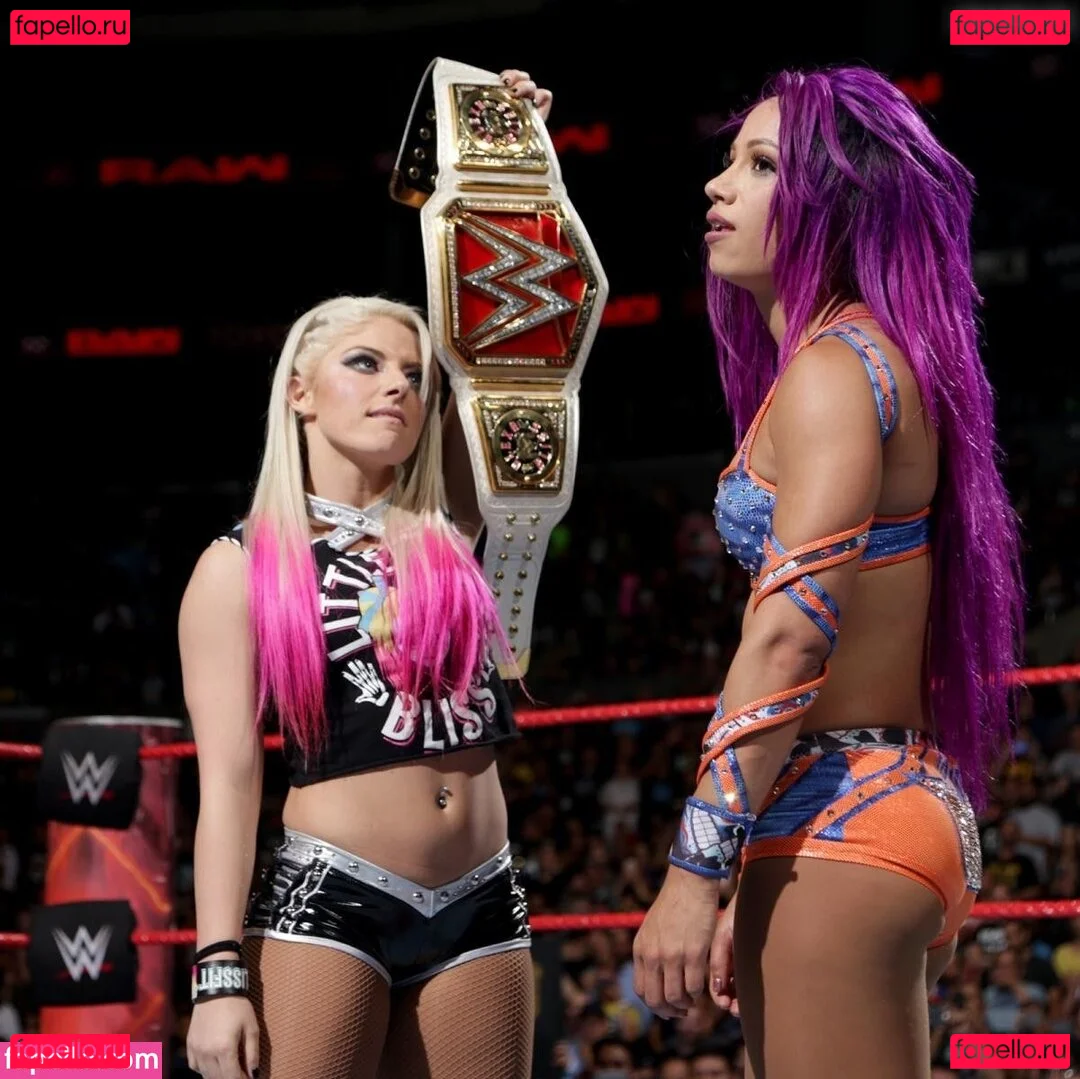 Sasha Banks Onlyfans Photo Gallery 