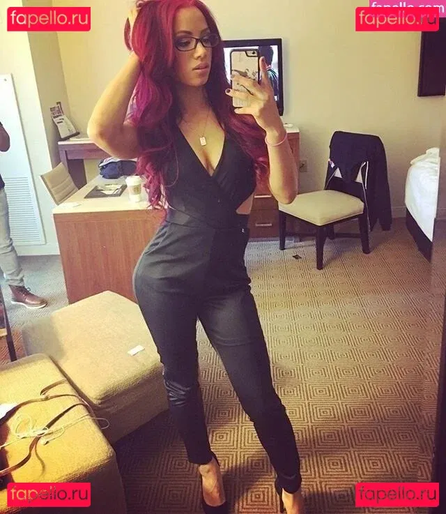 Sasha Banks Onlyfans Photo Gallery 