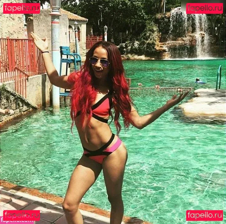 Sasha Banks Onlyfans Photo Gallery 