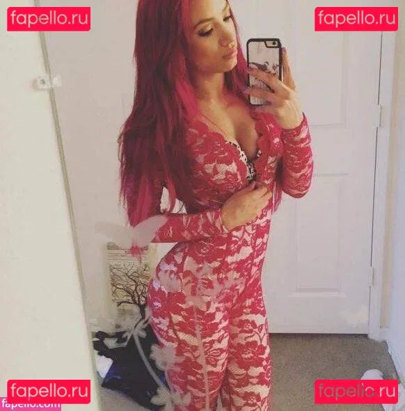 Sasha Banks Onlyfans Photo Gallery 