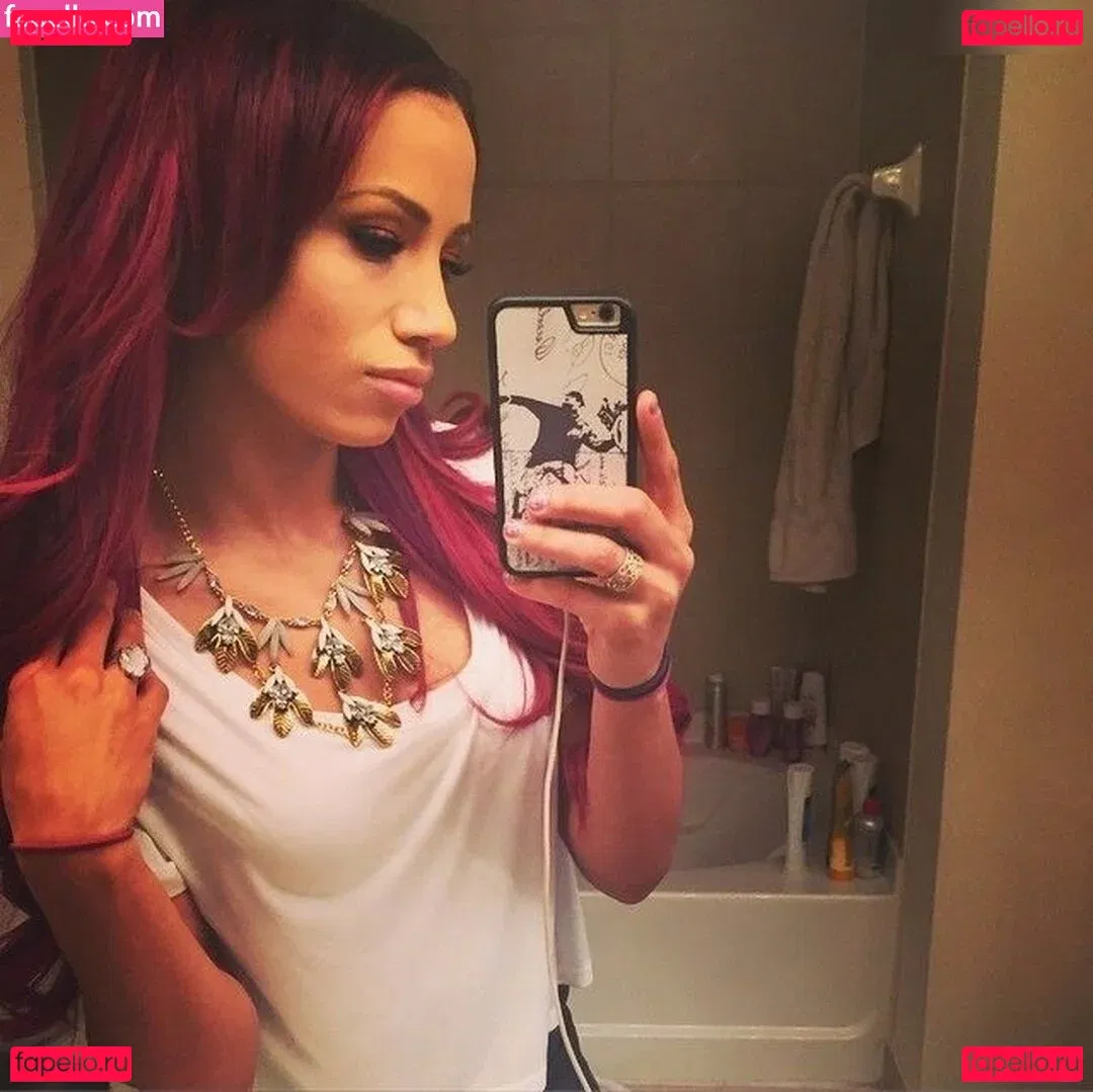 Sasha Banks Onlyfans Photo Gallery 