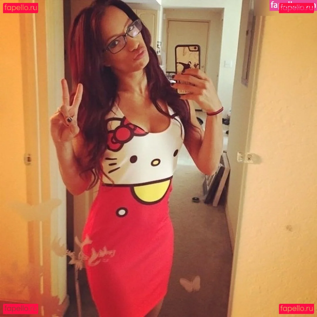 Sasha Banks Onlyfans Photo Gallery 