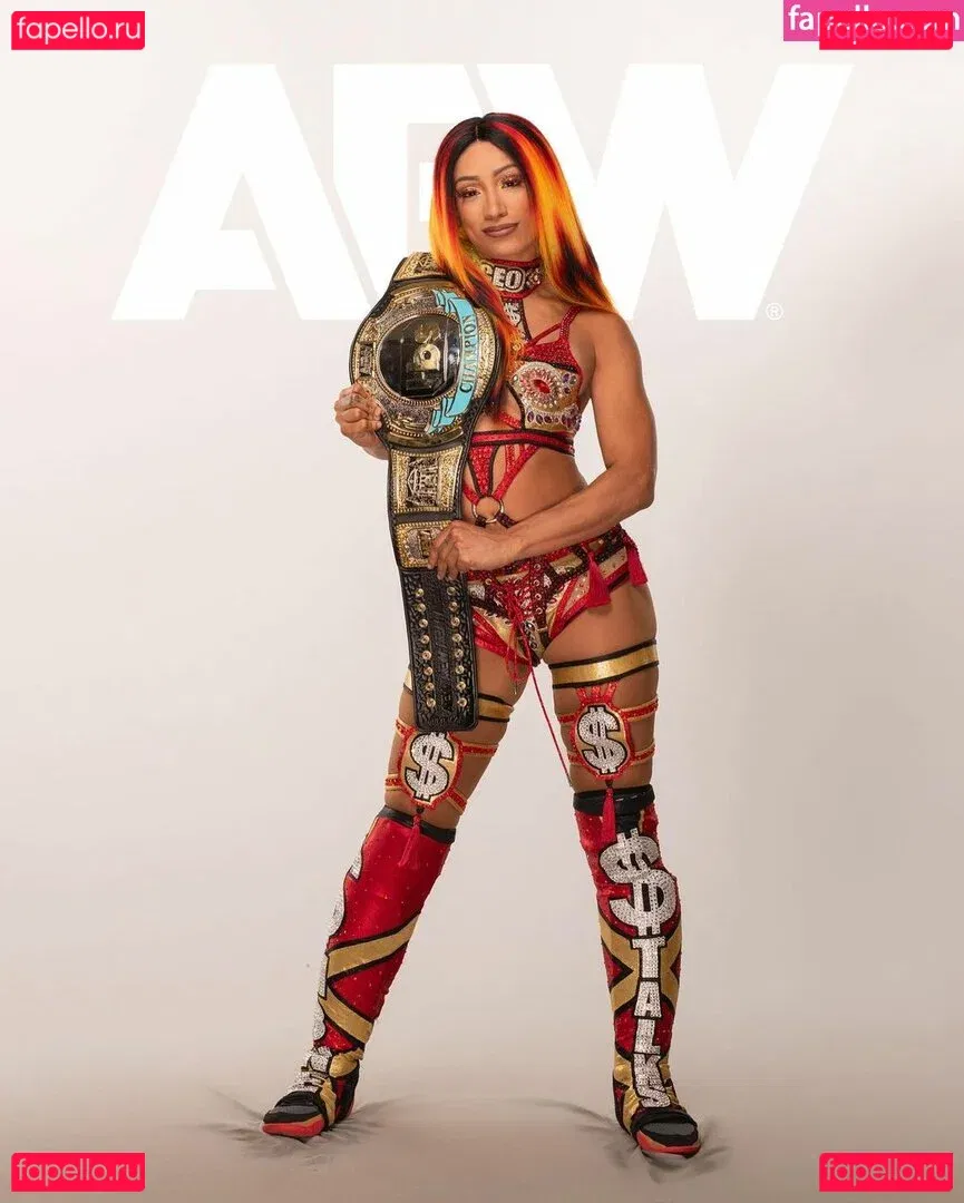 Sasha Banks Onlyfans Photo Gallery 