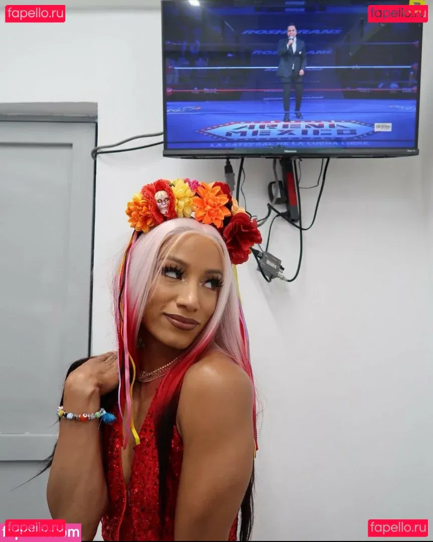 Sasha Banks Onlyfans Photo Gallery 