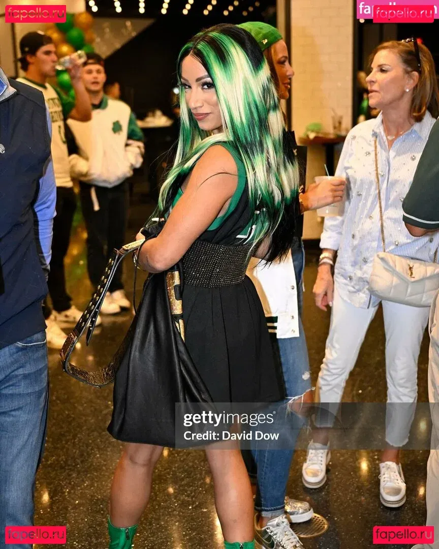 Sasha Banks Onlyfans Photo Gallery 