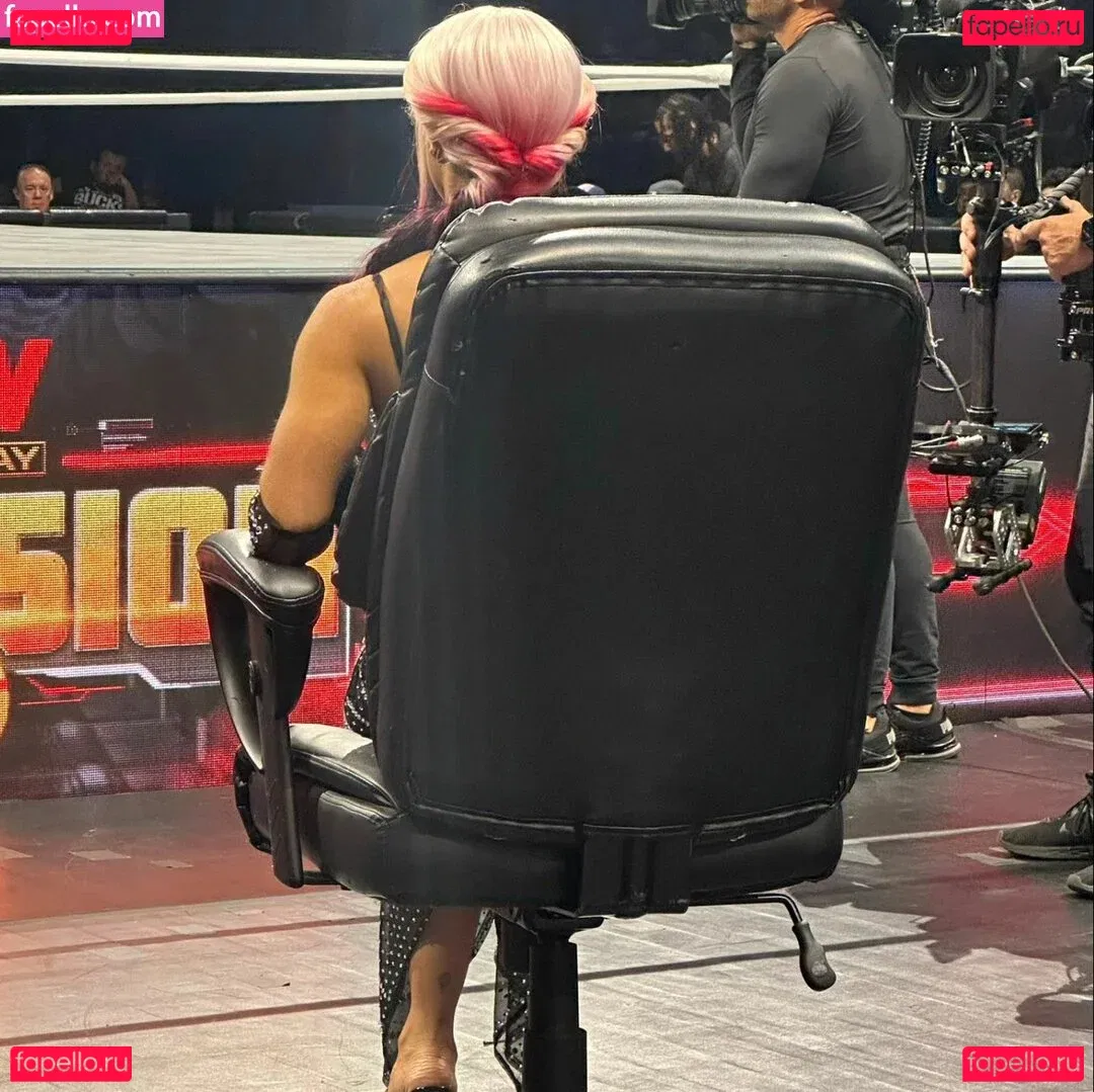 Sasha Banks Onlyfans Photo Gallery 