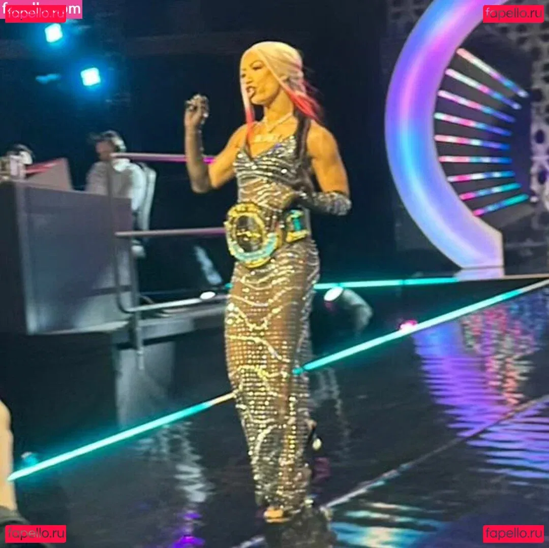 Sasha Banks Onlyfans Photo Gallery 