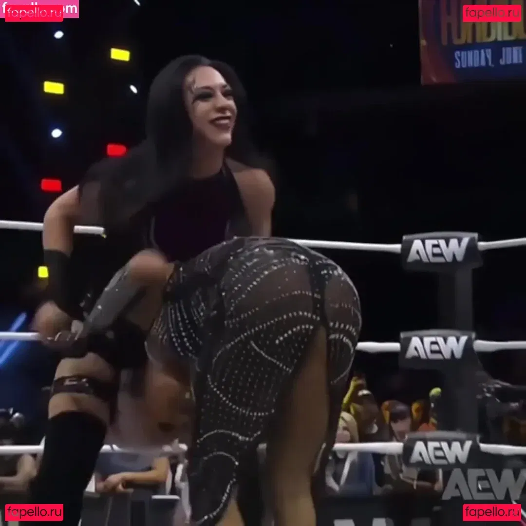 Sasha Banks Onlyfans Photo Gallery 