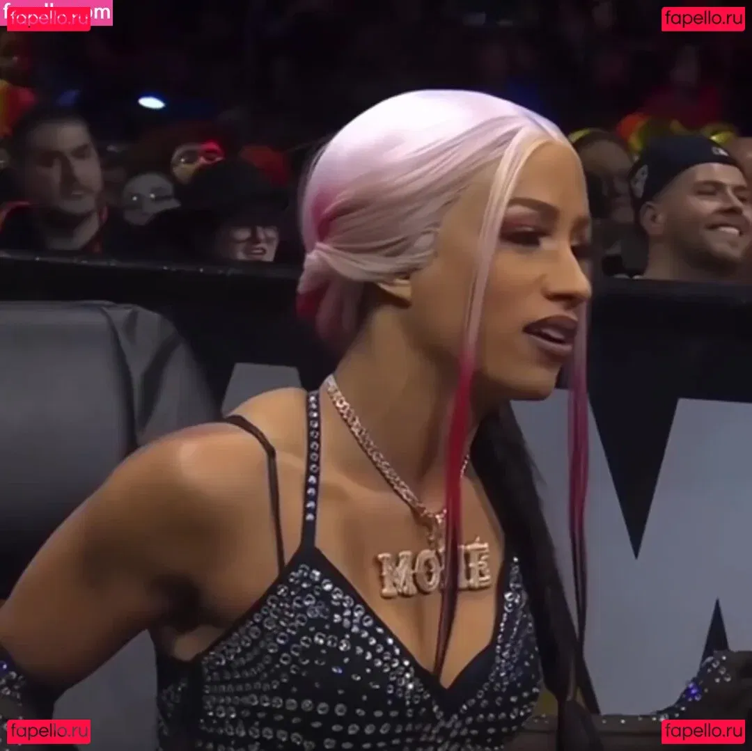 Sasha Banks Onlyfans Photo Gallery 