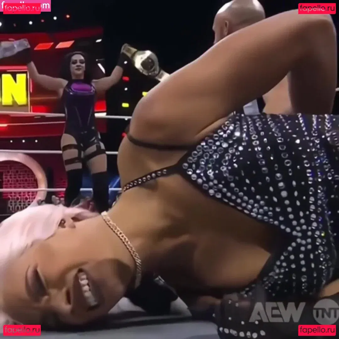 Sasha Banks Onlyfans Photo Gallery 