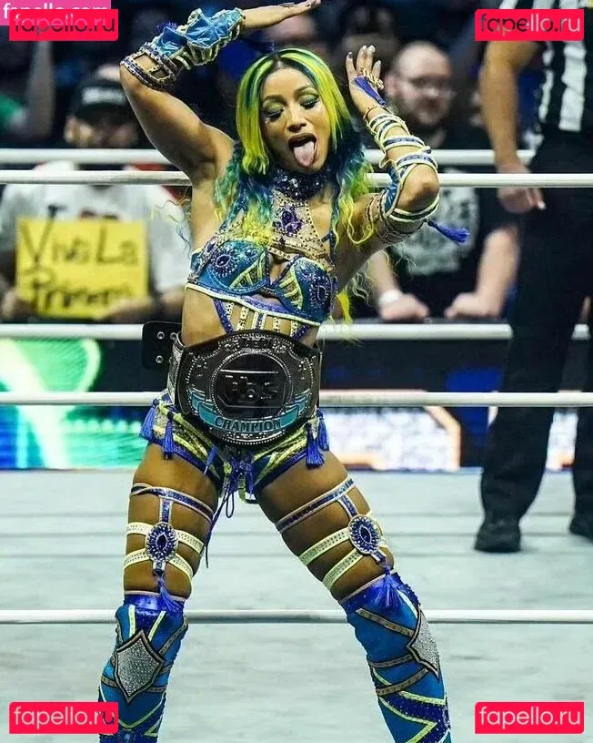 Sasha Banks Onlyfans Photo Gallery 