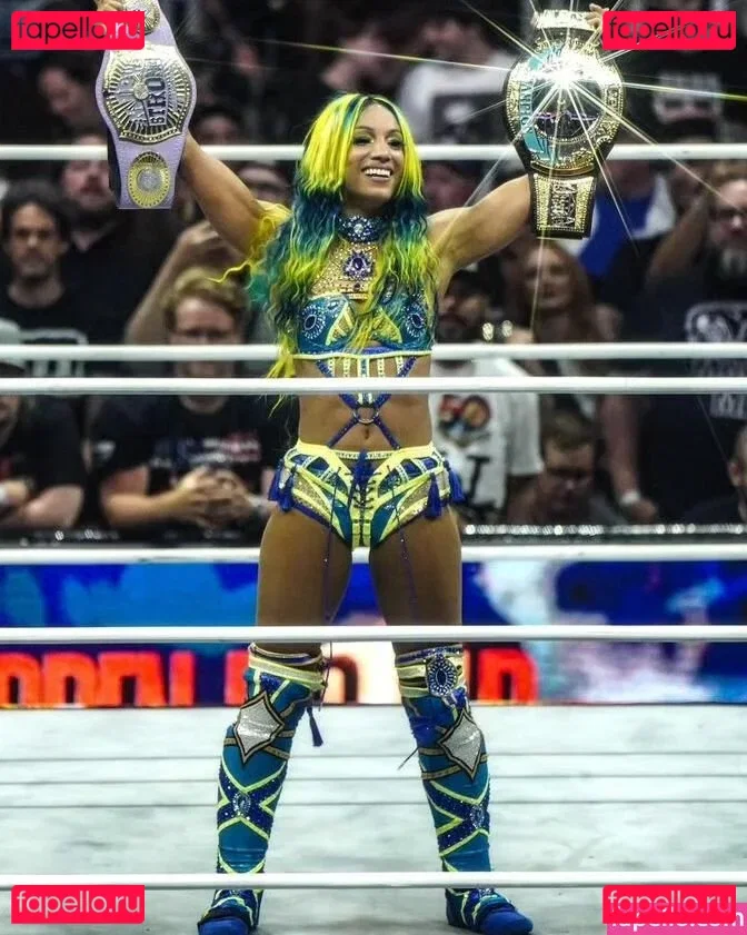 Sasha Banks Onlyfans Photo Gallery 